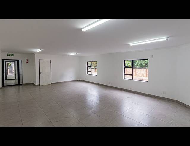 887M² OFFICE FOR SALE IN FERNDALE